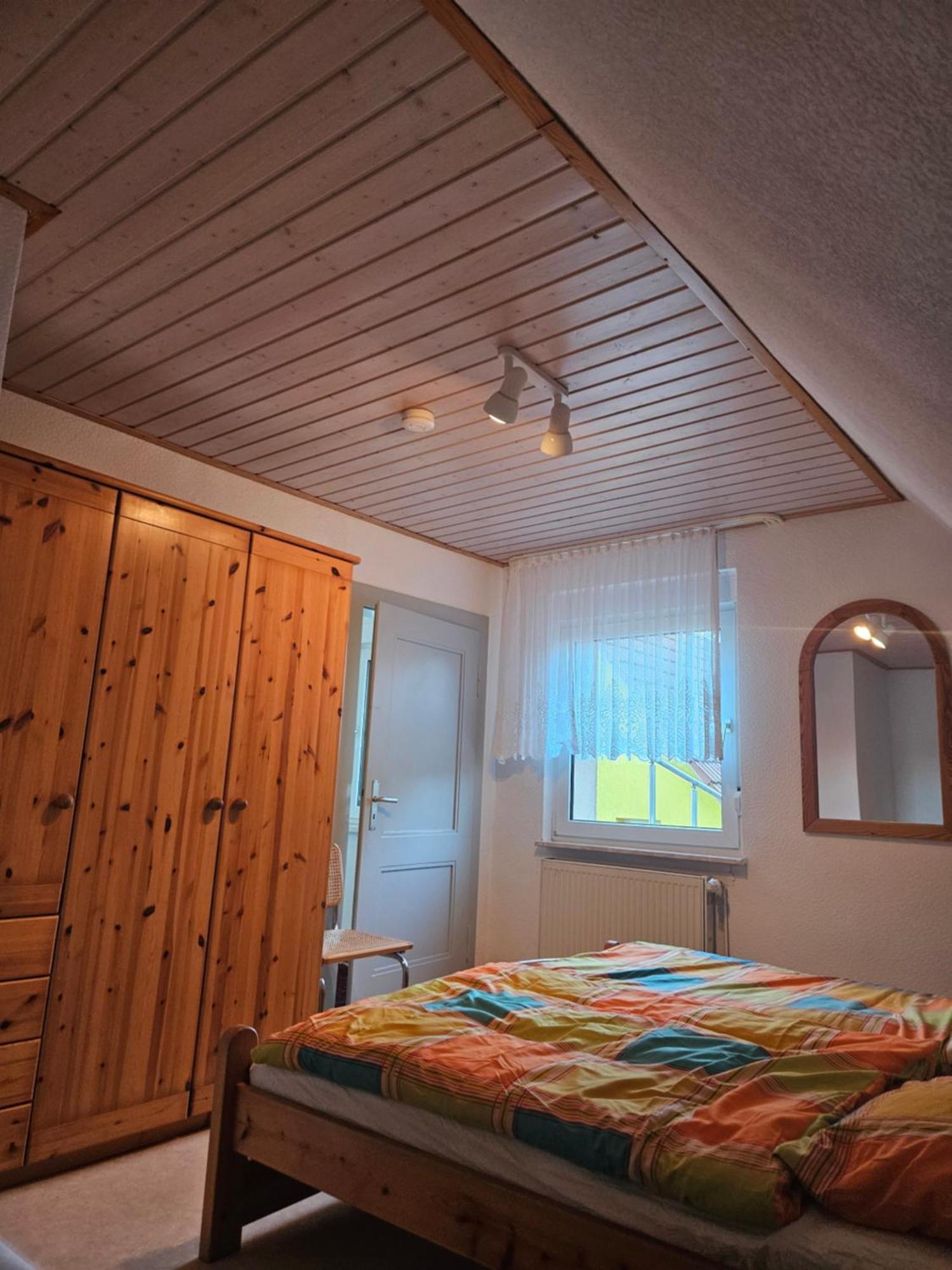 Familienzimmer mit Gemeinschaftsbad